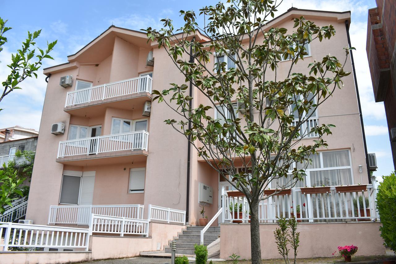 Guest House Regina Mundi Međugorje 외부 사진
