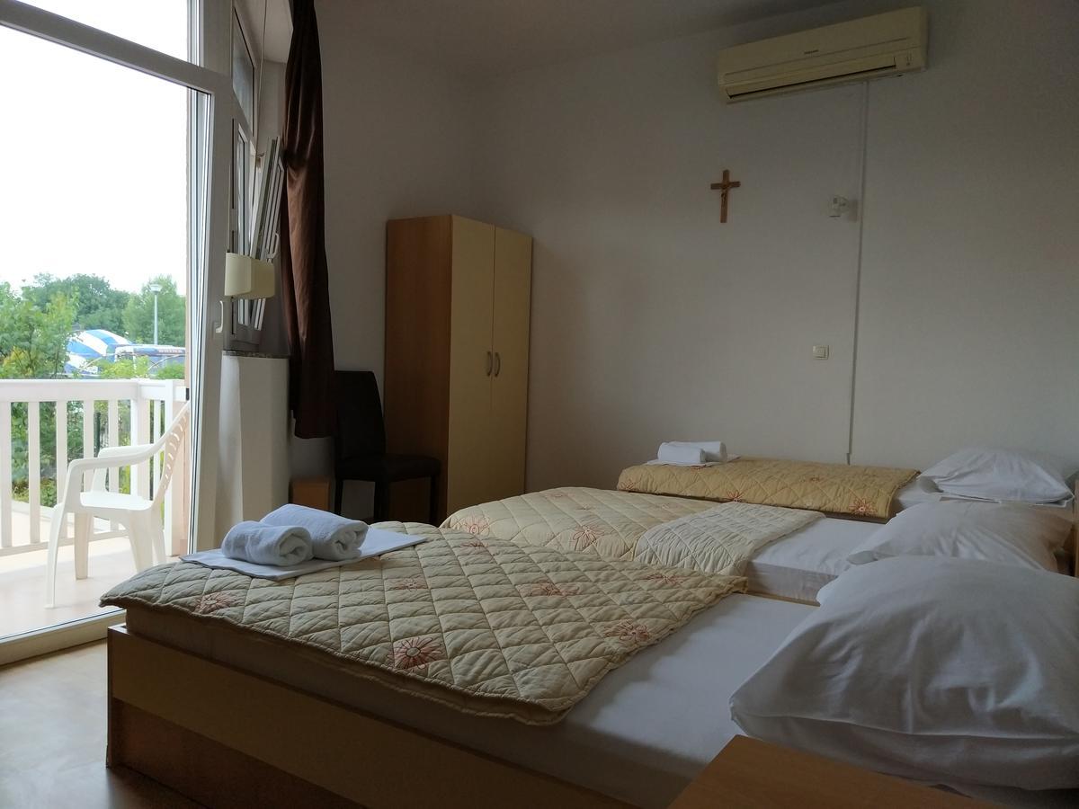 Guest House Regina Mundi Međugorje 외부 사진